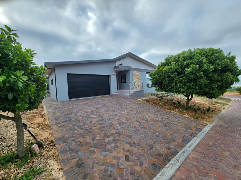 3 Bedroom Property for Sale in Stilbaai East Western Cape